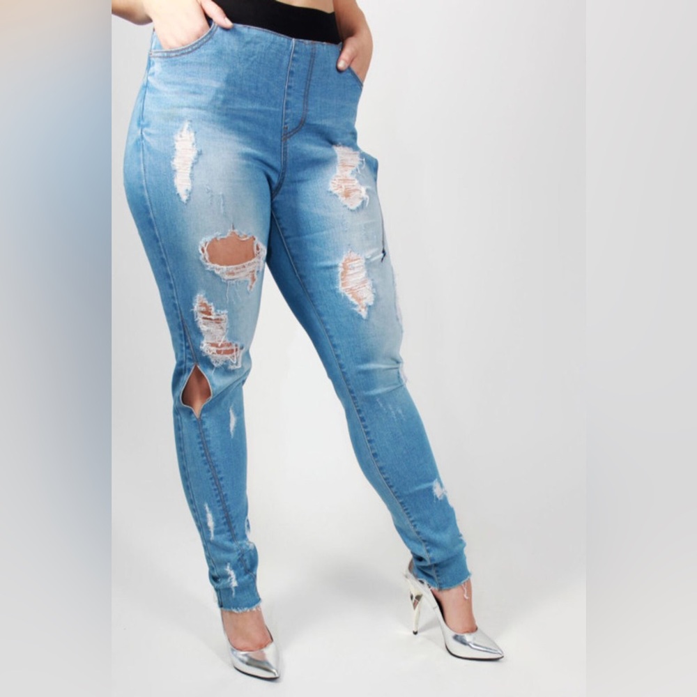 🆕 WOT Stretchy Eleven 60 Denim jeans👖 By Kierra Sheard~Kelly.